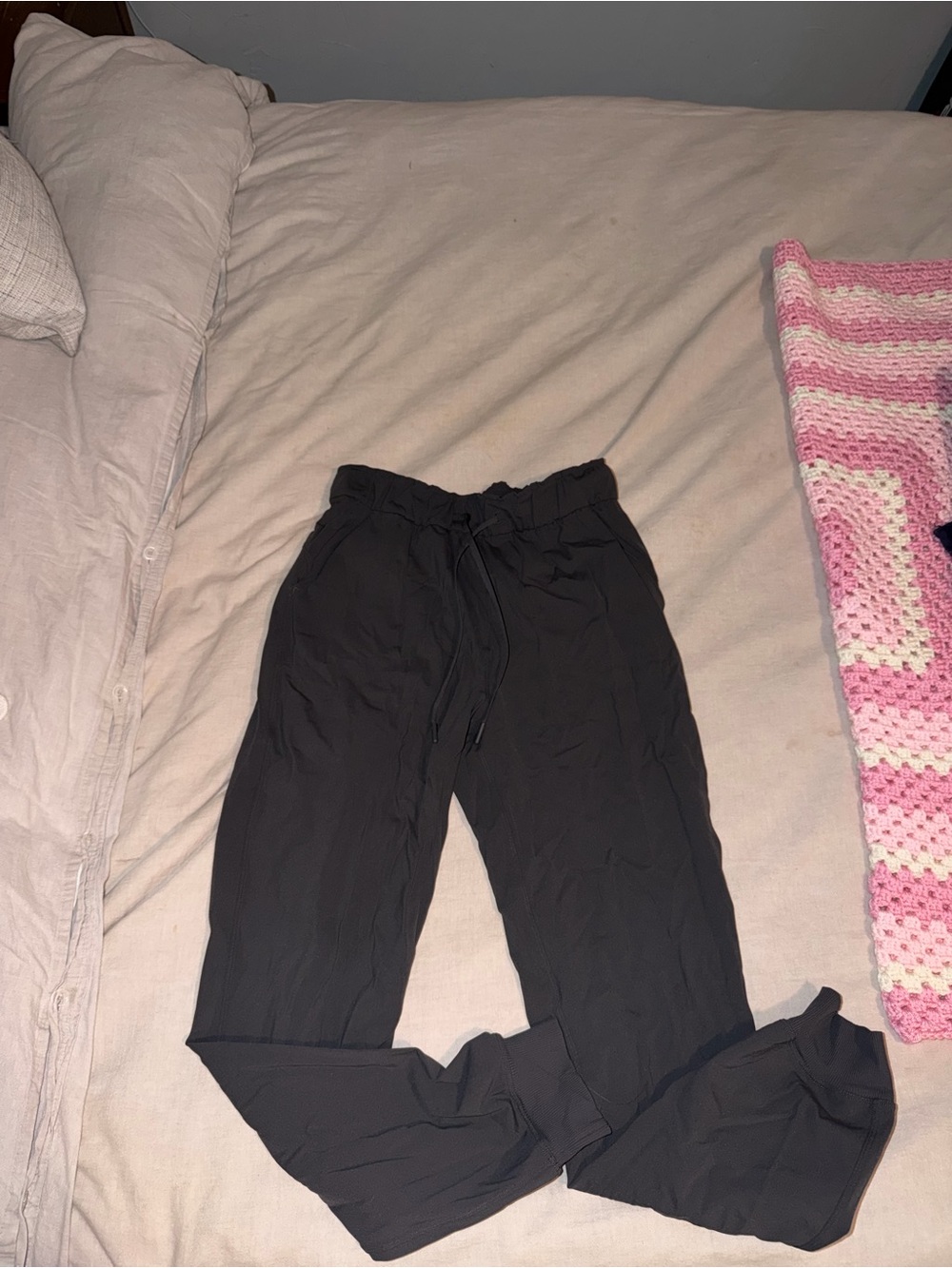 Lululemon High Waisted Relaxed Jogger Pants